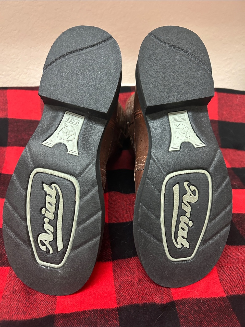 ARIAT FATBABY SADDLE BOOTS IN BROWN size 9 EUC - Picture 15 of 17